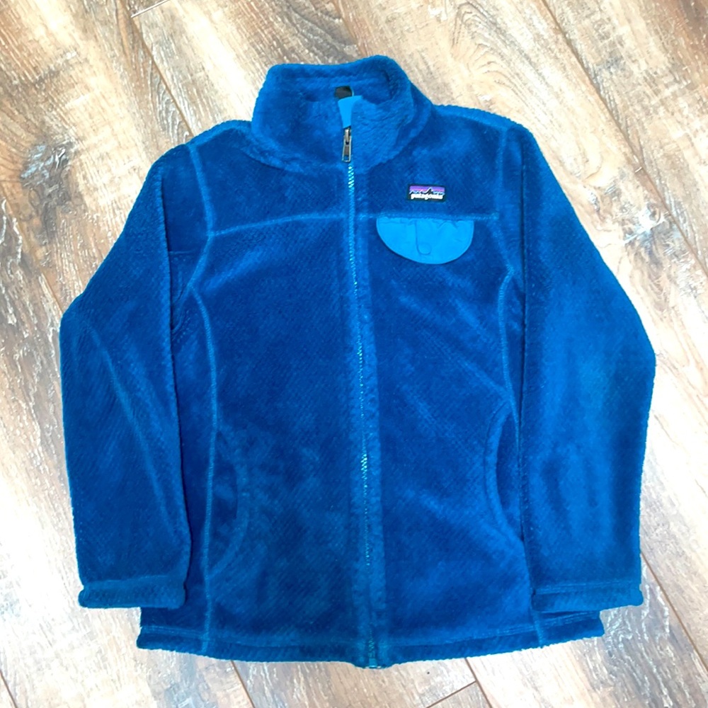 Girls Patagonia zip up jacket!